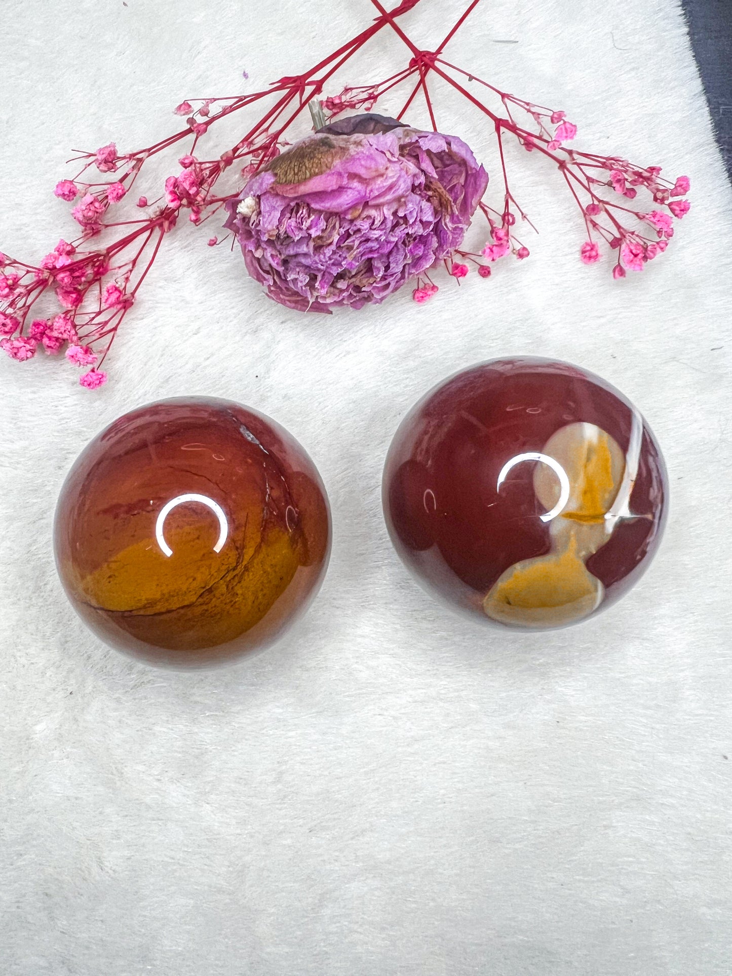 Mookaite Spheres